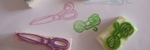 Lire la suite à propos de l’article Je grave mes tampons – keshigomu hanko