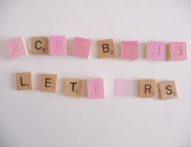 Lettres de Scrabble en tampon