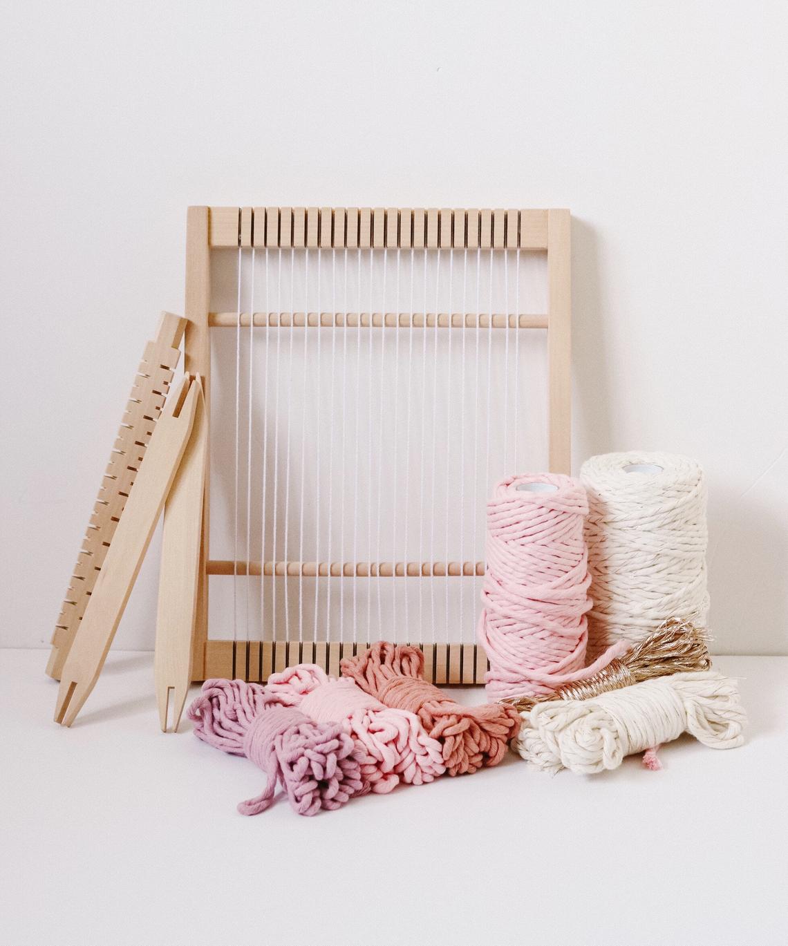 PLIGREAT 2 tailles Kit de métier à tisser pour adultes débutants, métier à tisser en bois rond comprend des instructions d'aiguille de fil DIY Tissage Laine Coaster Kit pour tricoter